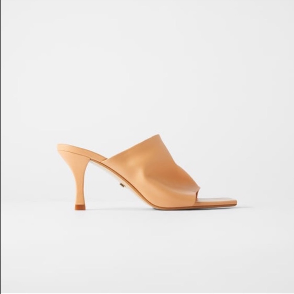 Zara Women's Mules Tan color Open Toe